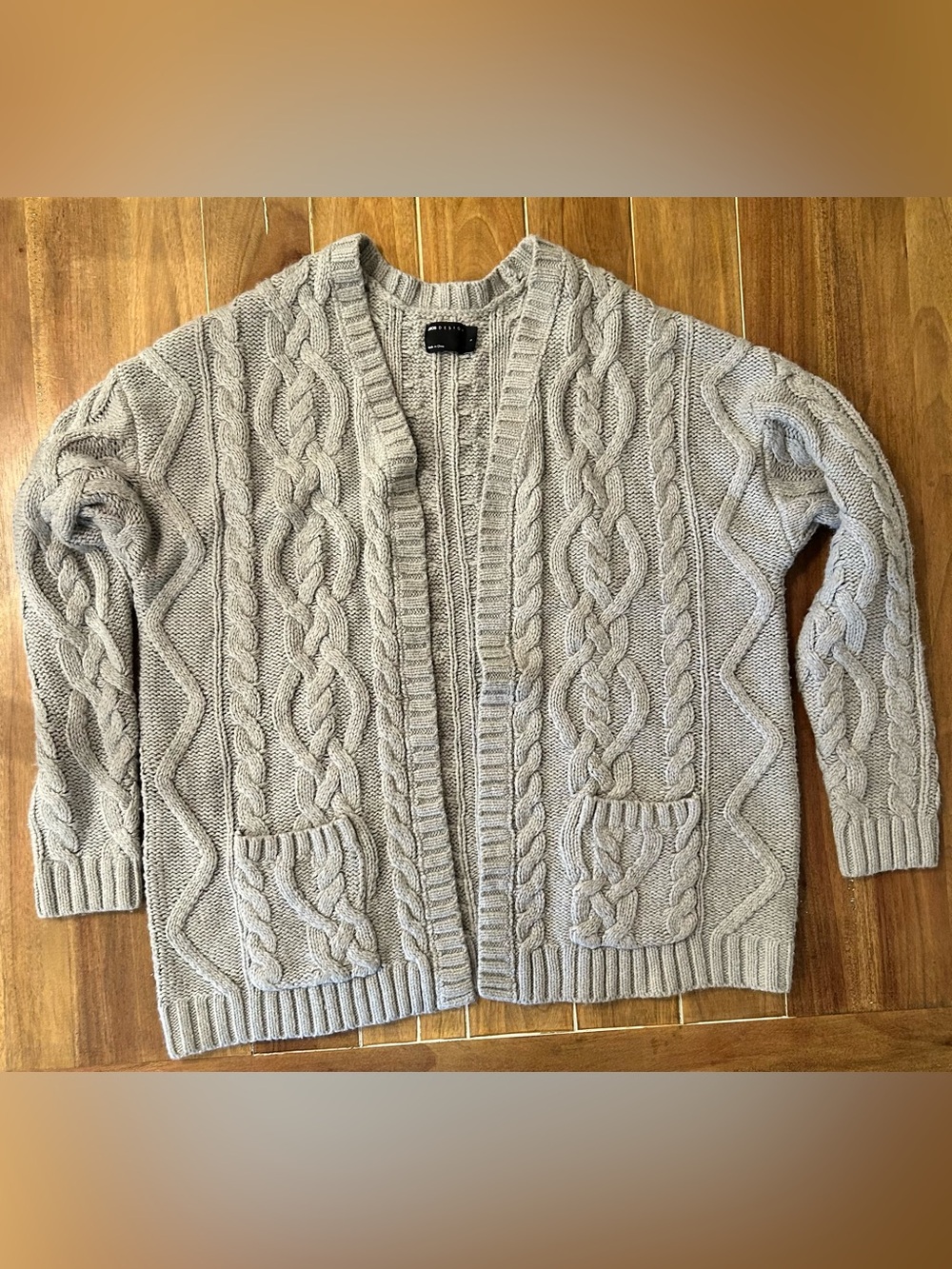 ASOS Design Womens‎ Large Chunky Cable Knit Open Cardigan Light Gray Sweater